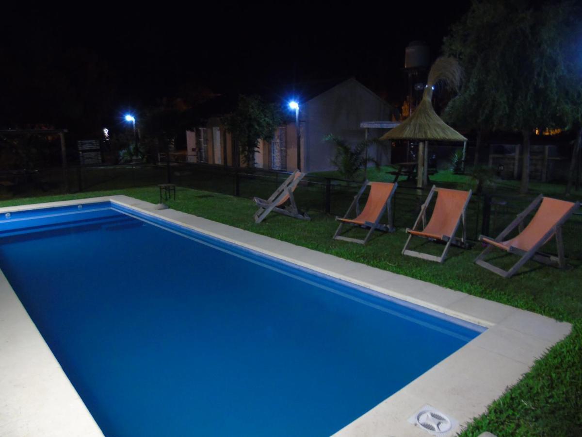 Aitue Bungalows Gualeguaychú Eksteriør bilde